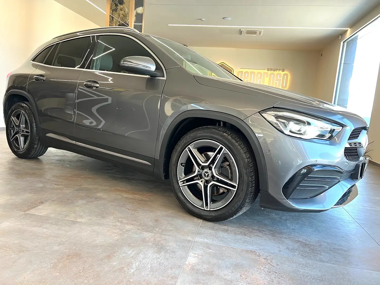 Mercedes-Benz GLA 200 GLA 200d Premium auto 2021 Grigio - 2