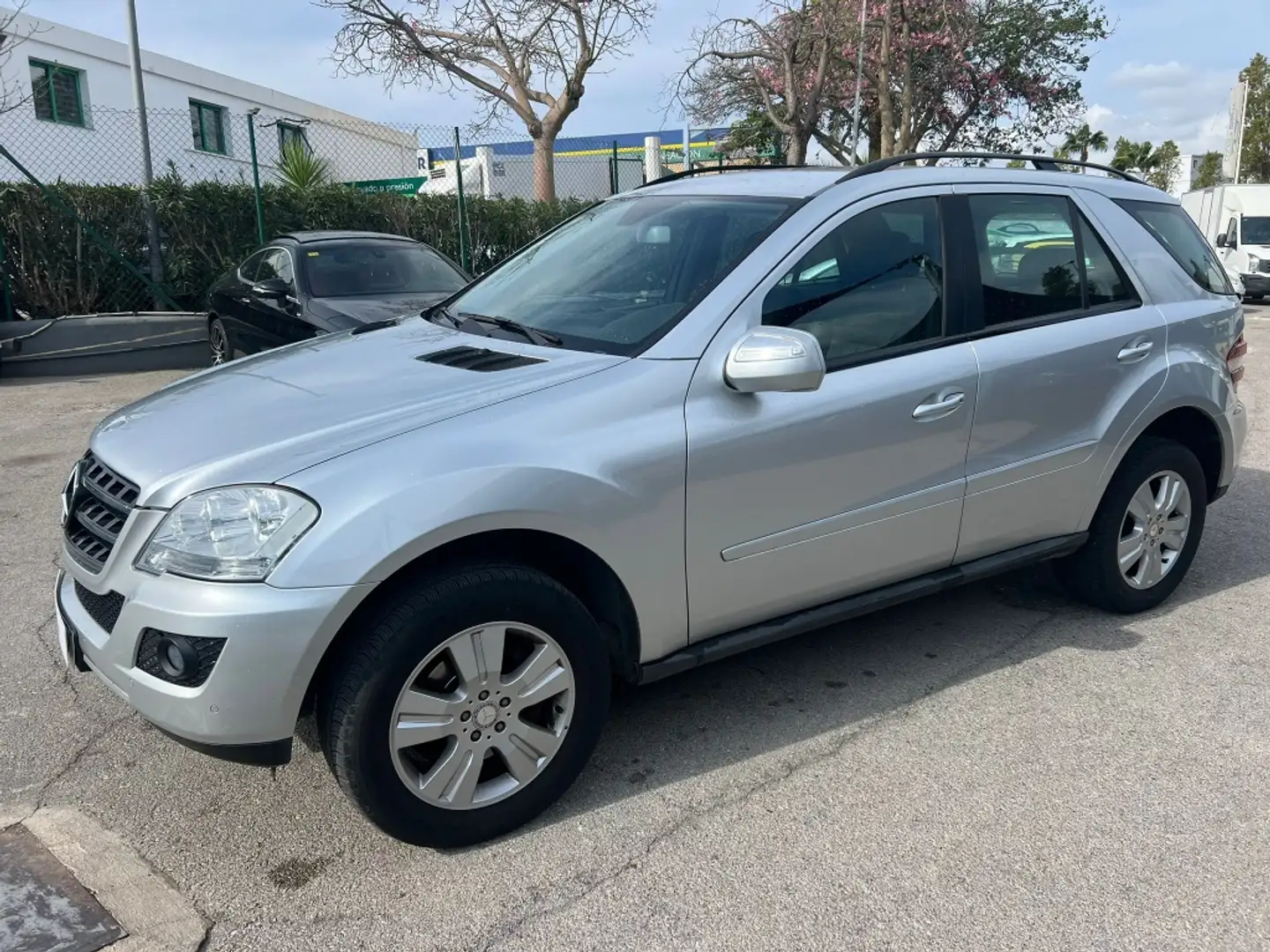 Mercedes-Benz ML 280 280CDI 4M Aut. Plateado - 2