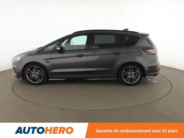 Ford S-Max view 3