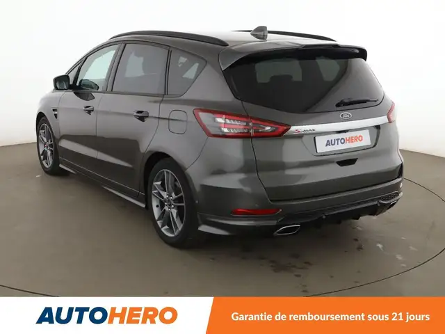 Ford S-Max view 4