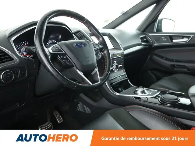 Ford S-Max view 11