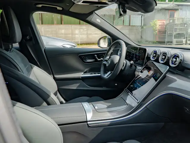 Mercedes-Benz C-Class view 10