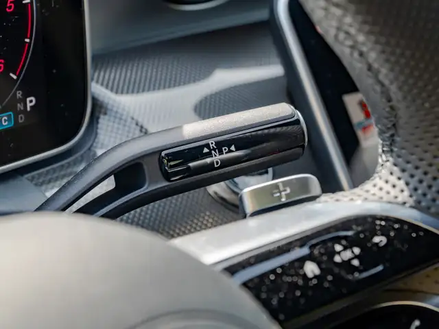 Mercedes-Benz C-Class view 15