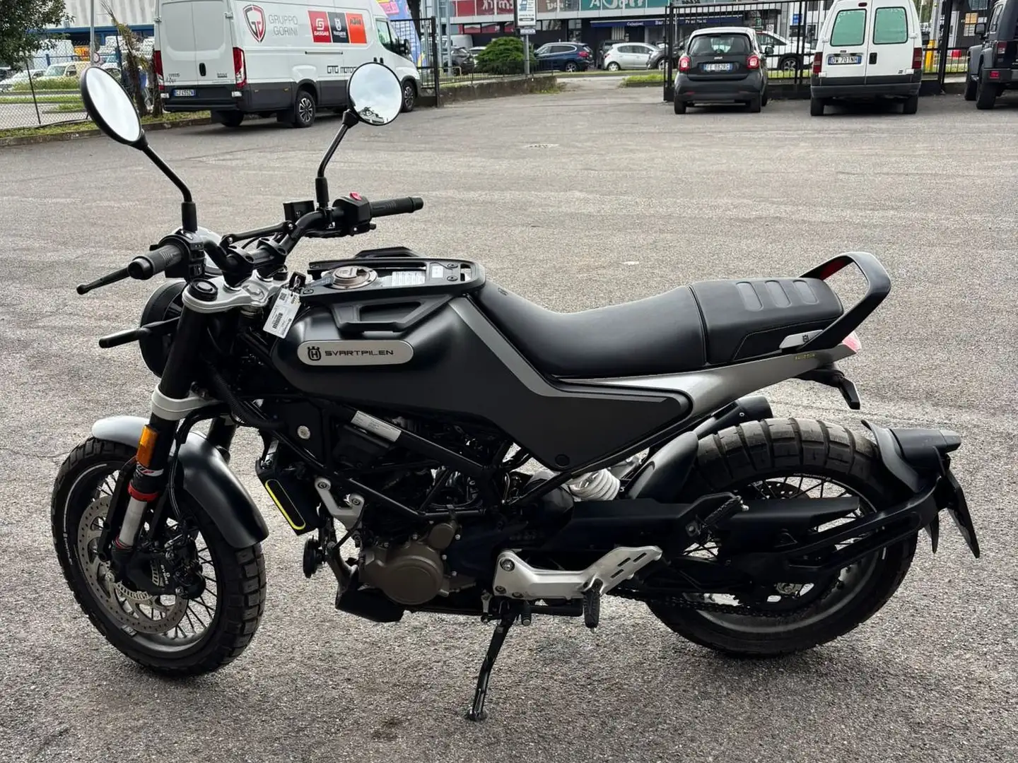 Husqvarna Svartpilen 125 Gri - 2