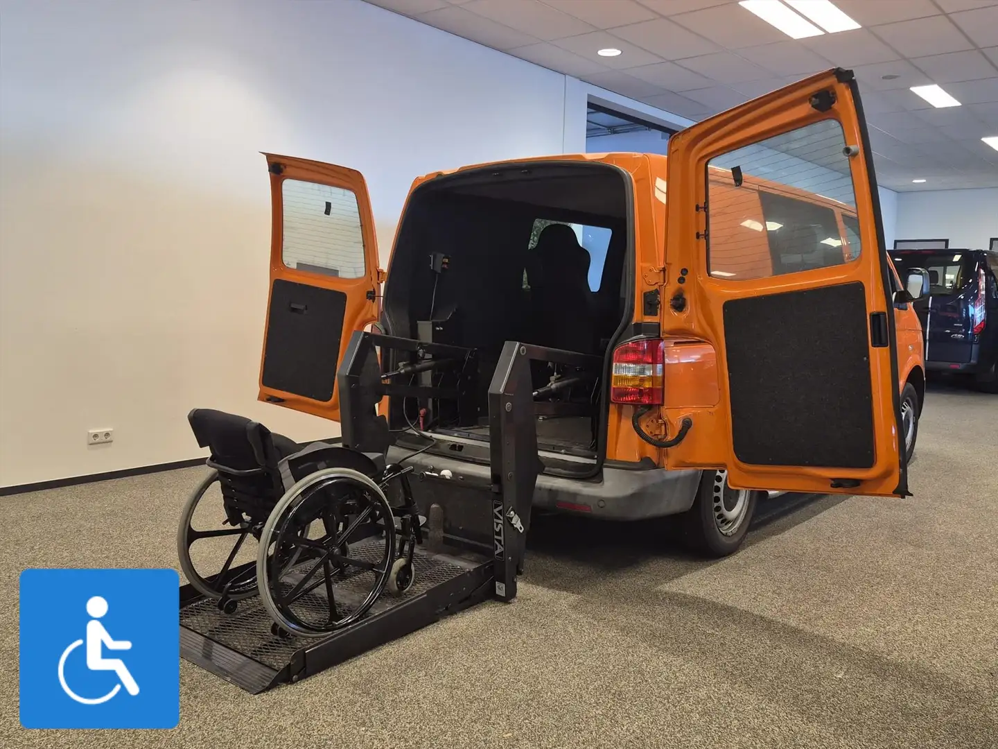 Volkswagen Transporter L1H1 Rolstoelbus 5+1 Oranje - 2