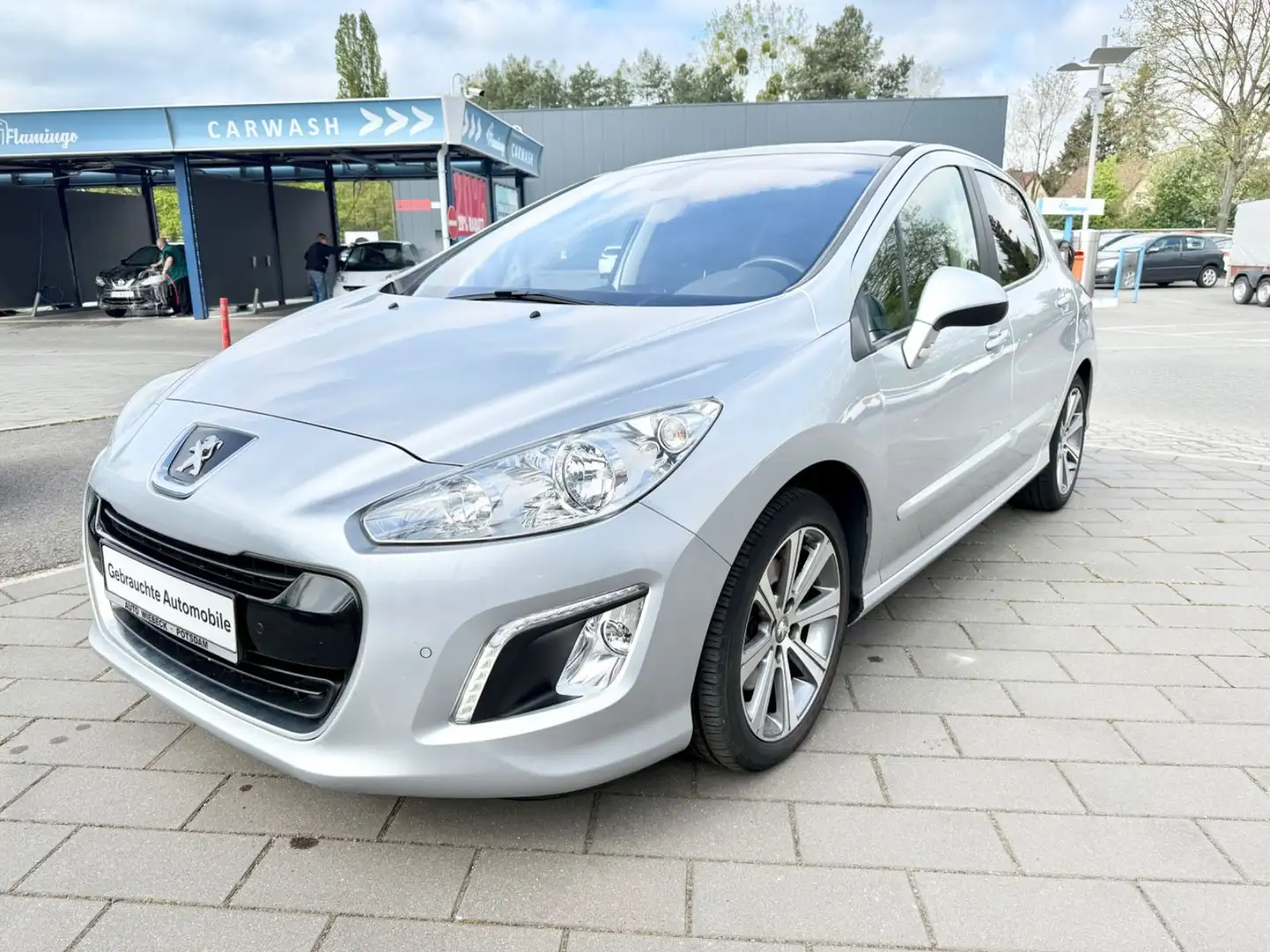 Peugeot 308 Allure,Automatik,Sitzheizung,PaNo,PDC Grau - 1
