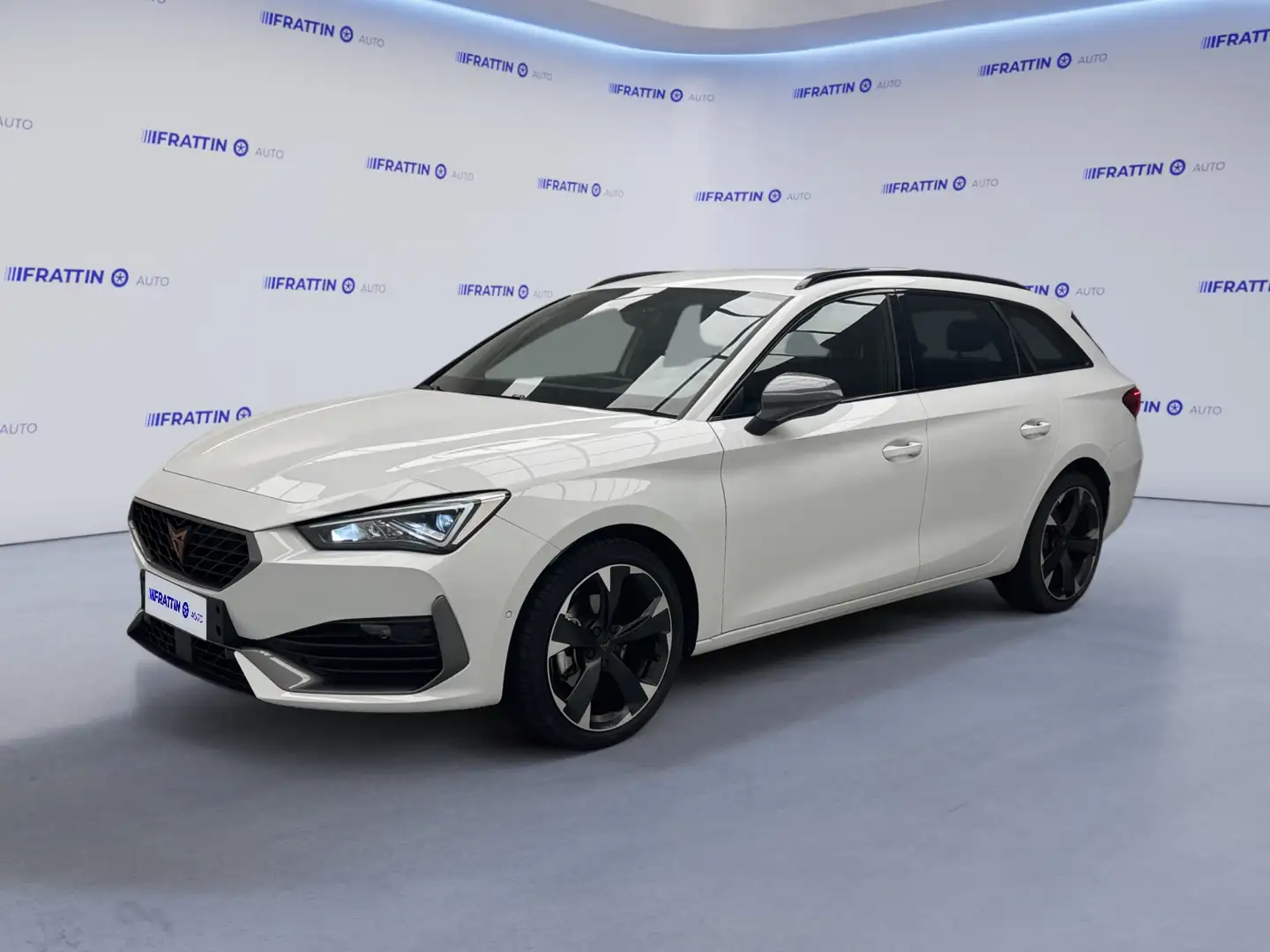 CUPRA Leon Sportstourer 1.5 Hybrid 150 CV DSG Bianco - 1