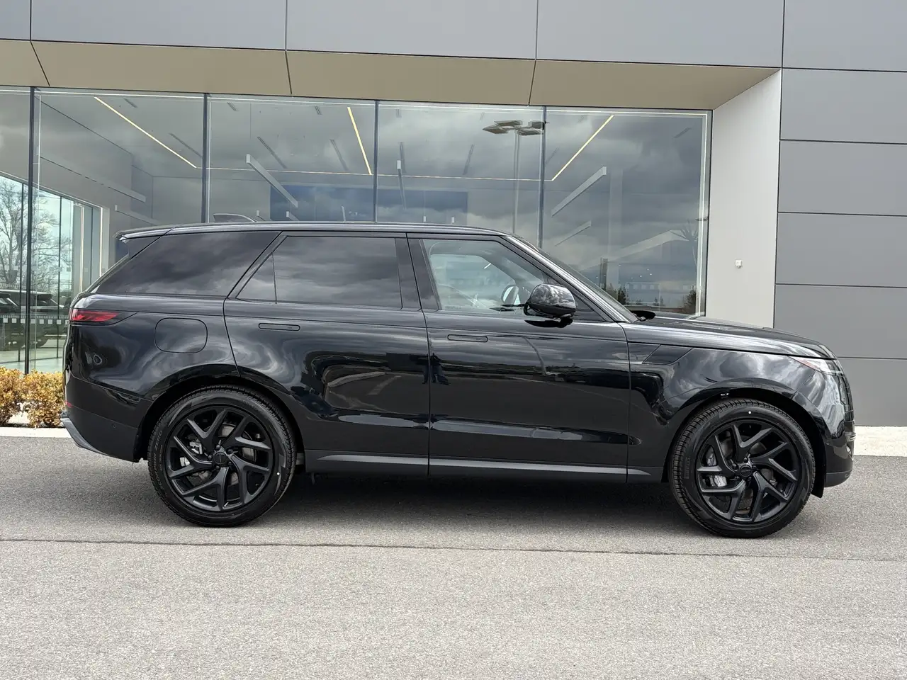 Land Rover Range Rover Sport снимка Land Rover Range Rover Sport