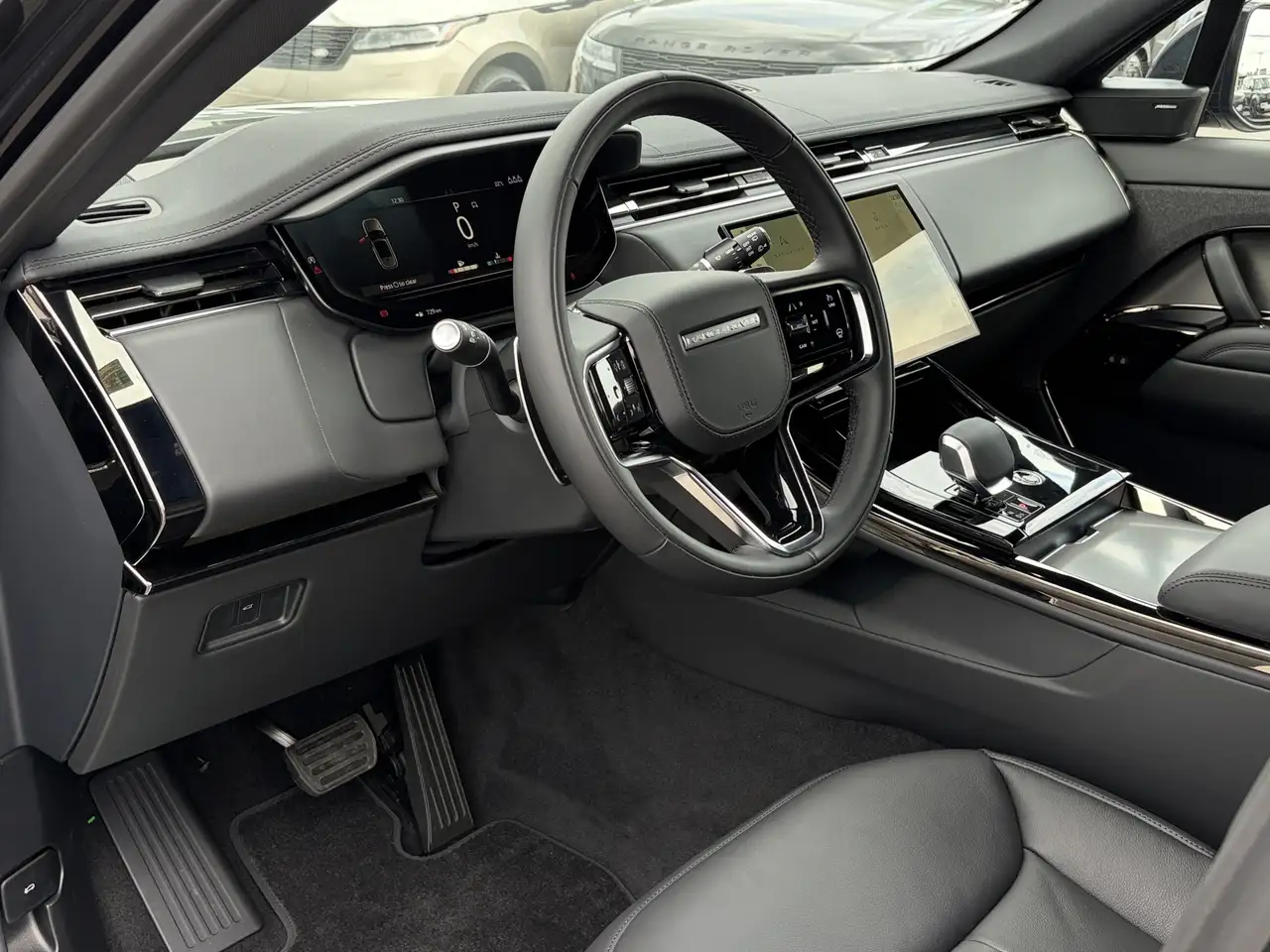 Land Rover Range Rover Sport снимка Land Rover Range Rover Sport