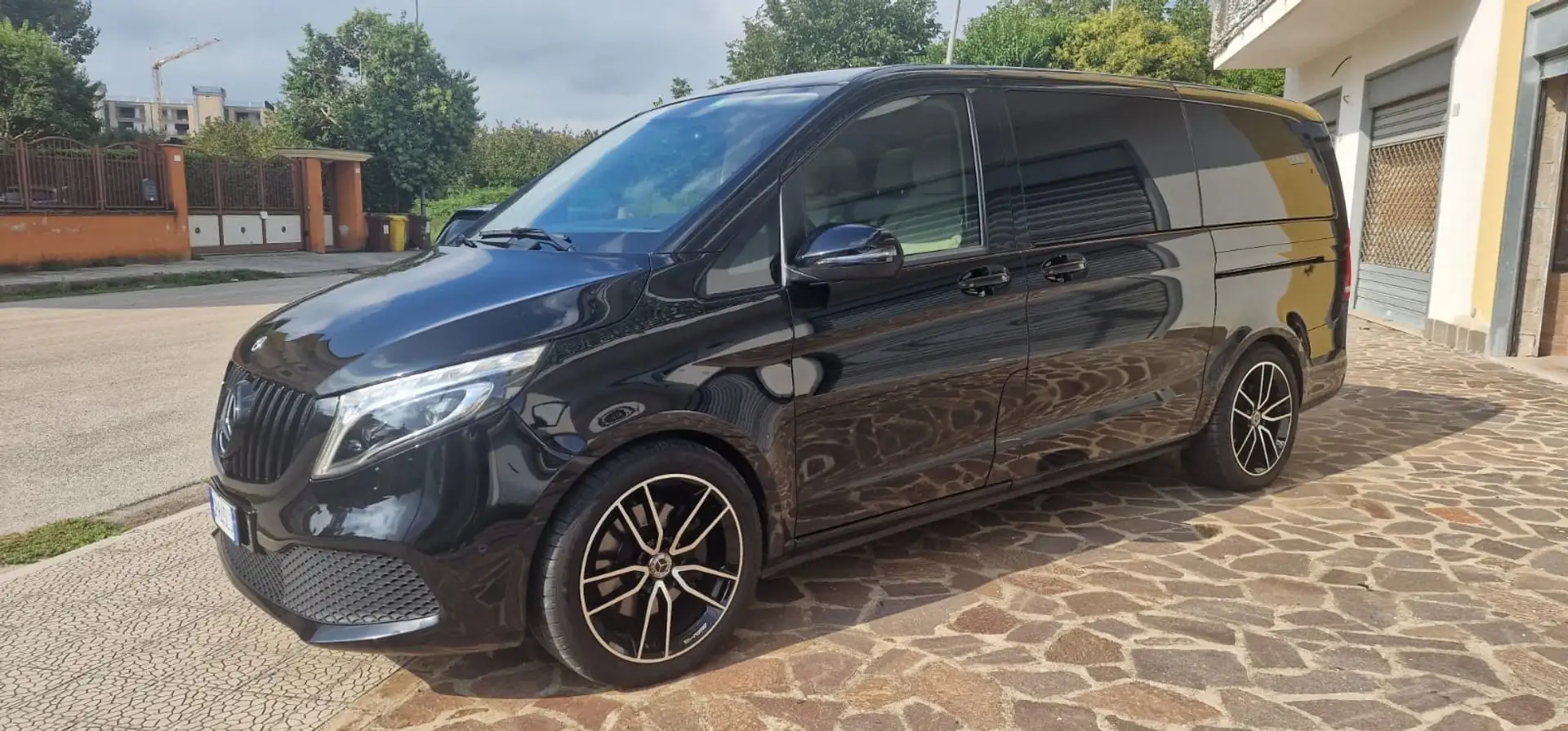 Mercedes-Benz V 300 Long d Avantgarde 4matic auto - 2