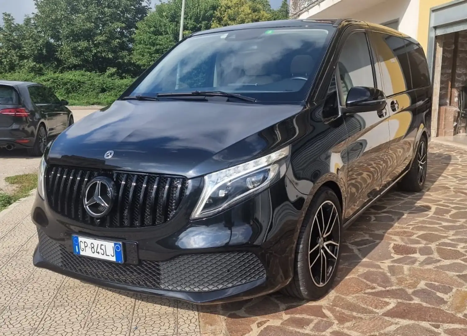 Mercedes-Benz V 300 Long d Avantgarde 4matic auto - 1