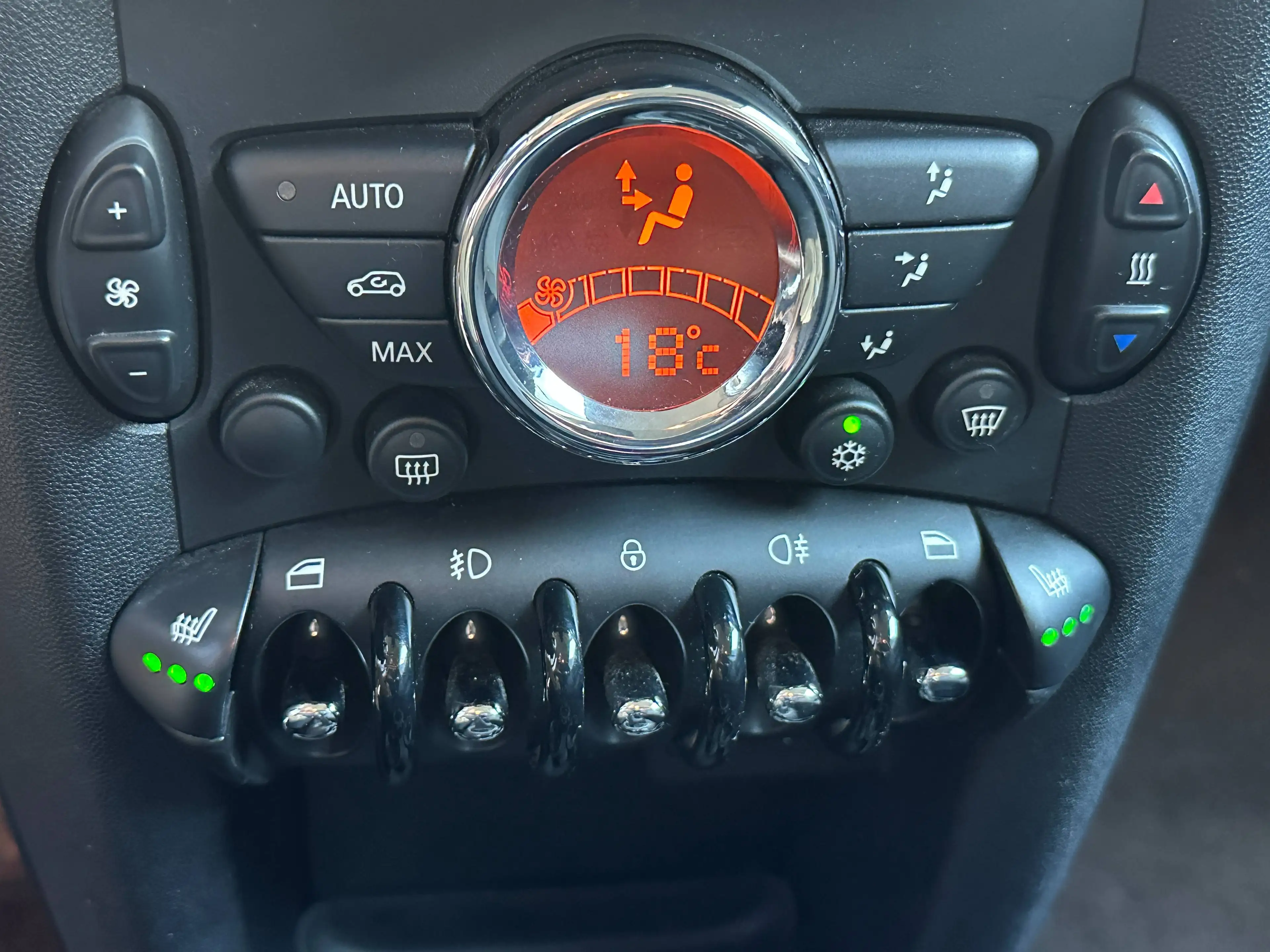 MINI One Mini 1.6i One ,Airco , 16"Alu , PDC, Verw st, Garantie, — photo 14
