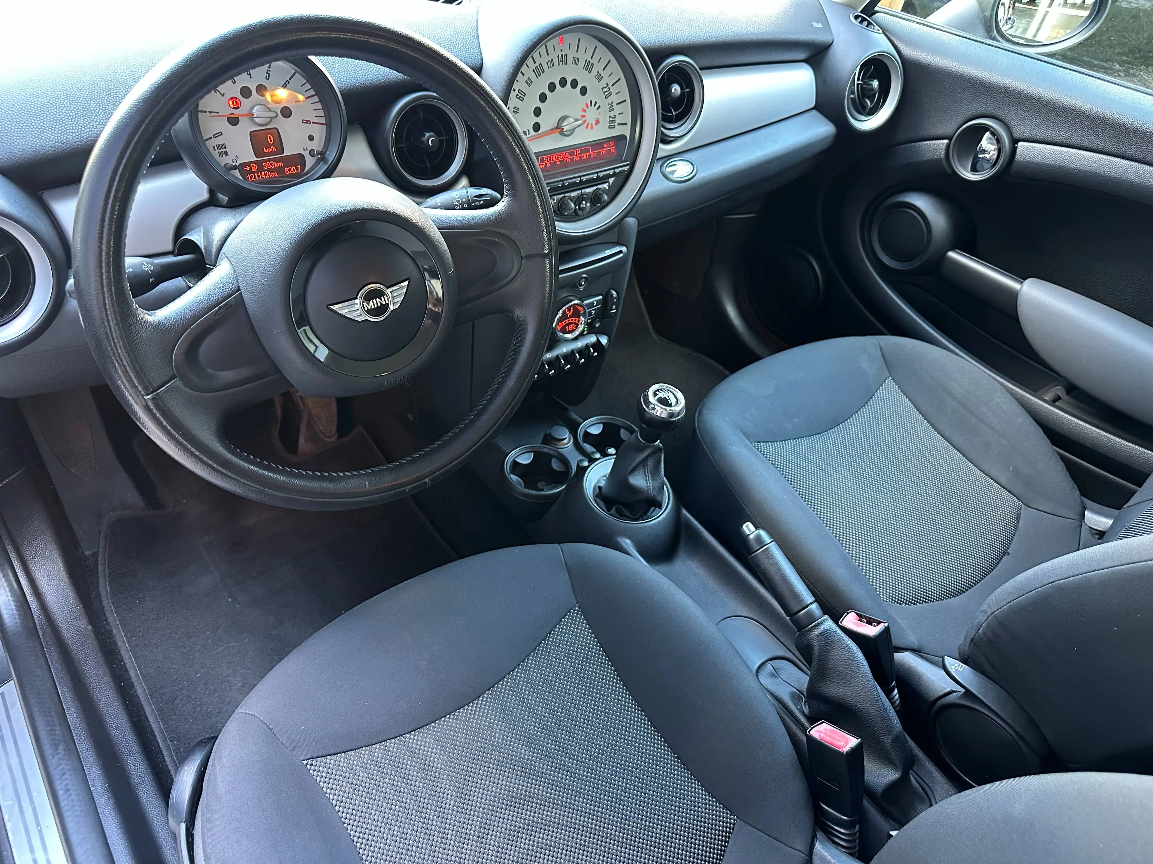 MINI One Mini 1.6i One ,Airco , 16"Alu , PDC, Verw st, Garantie, — photo 3