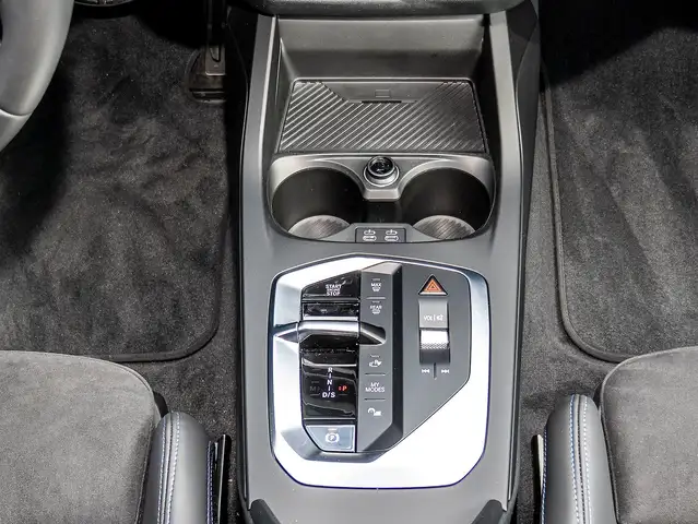 BMW 1 Series view 8