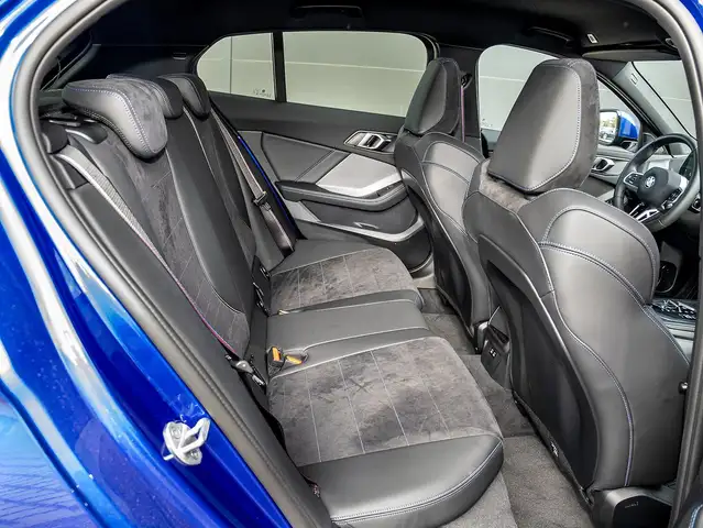 BMW 1 Series view 15