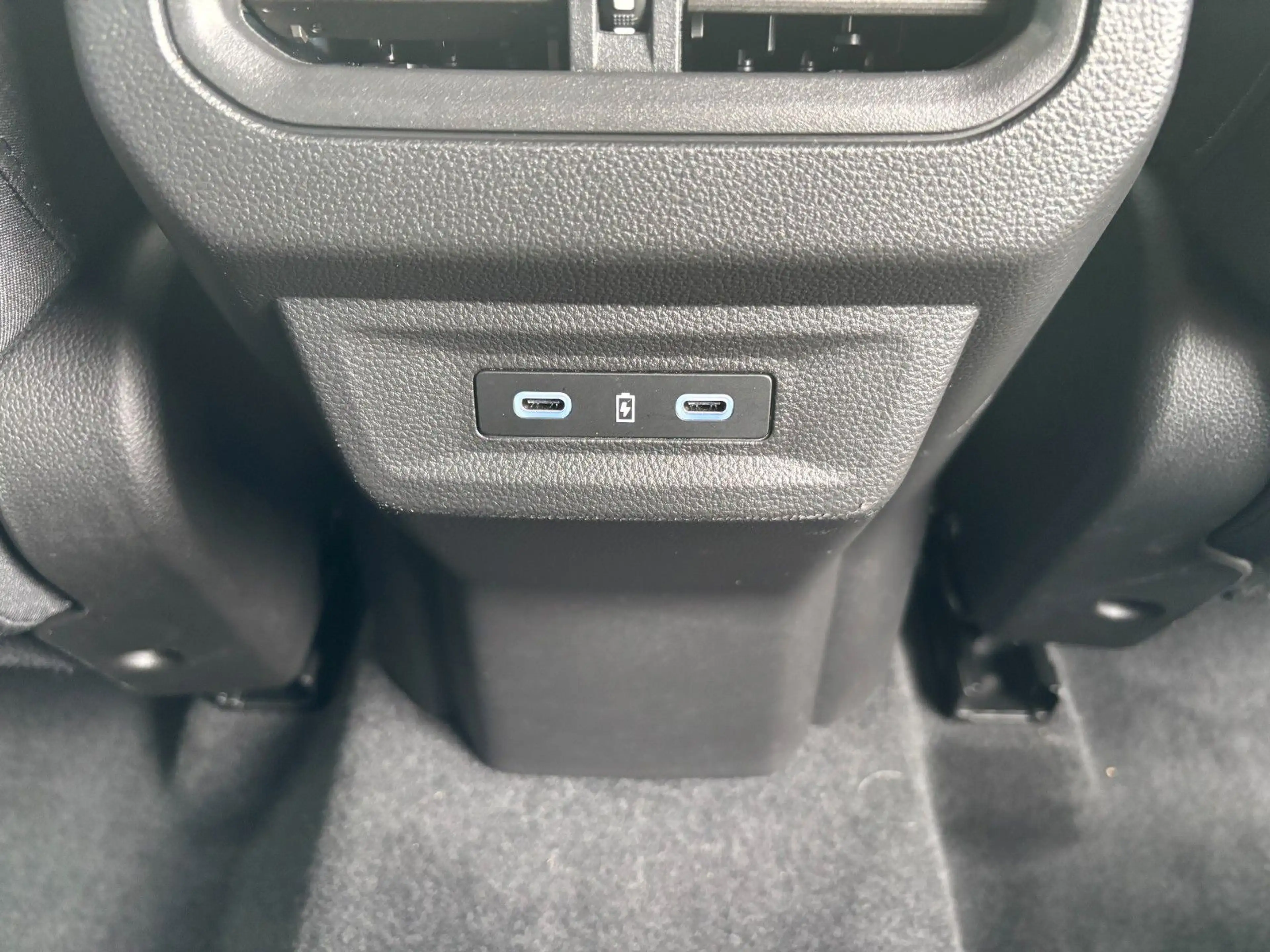 Renault Austral Mild Hybrid 160 Evolution Automatik — photo 11