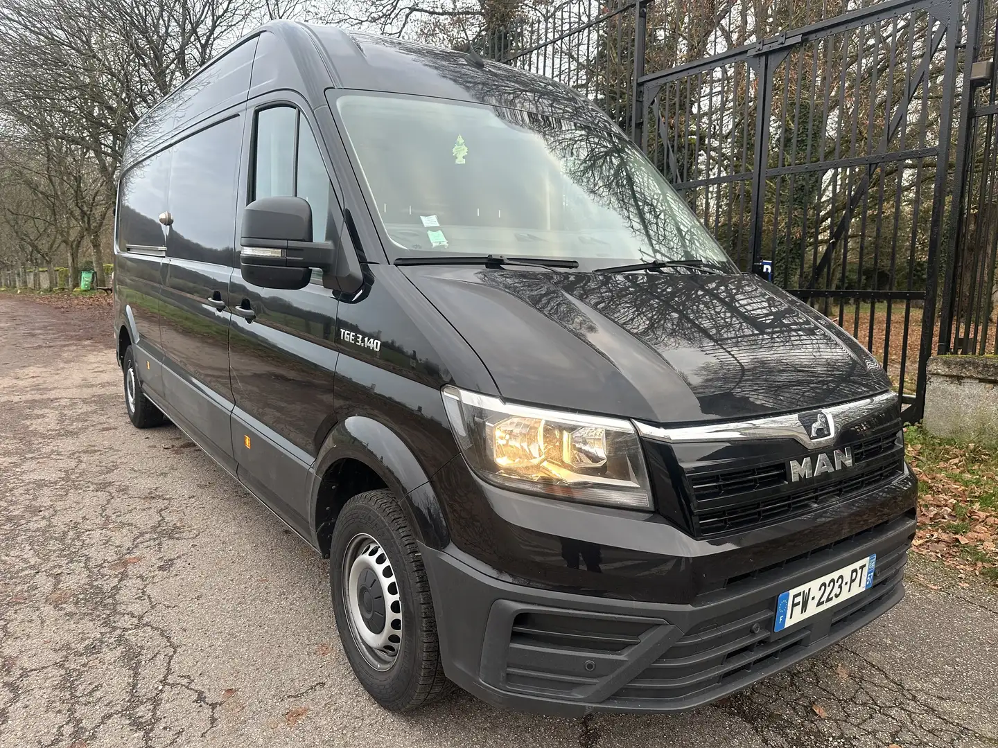 MAN TGE FOURGON 2180 3.0T TOIT SURELEVE - 1