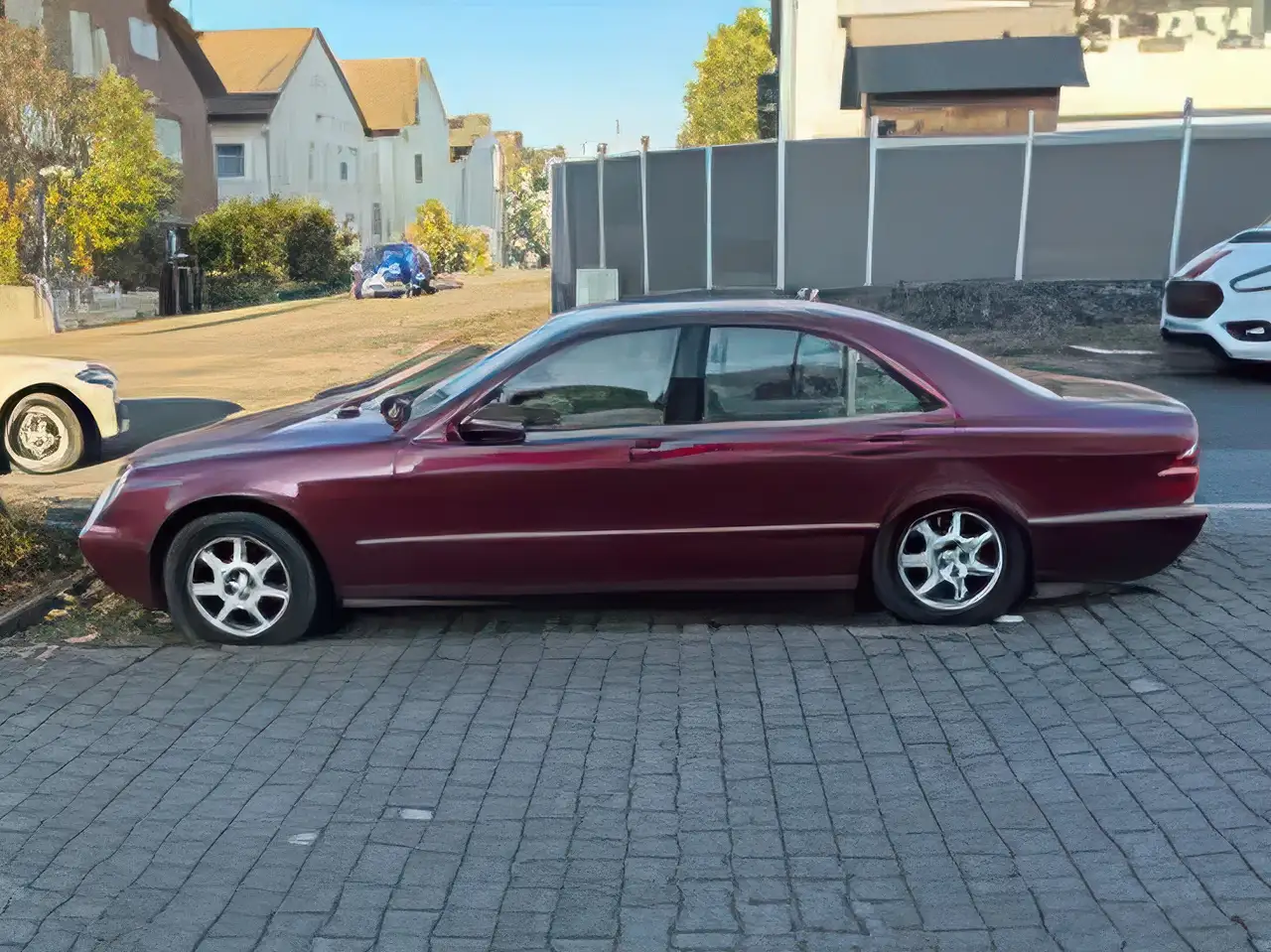 Mercedes-Benz S 320