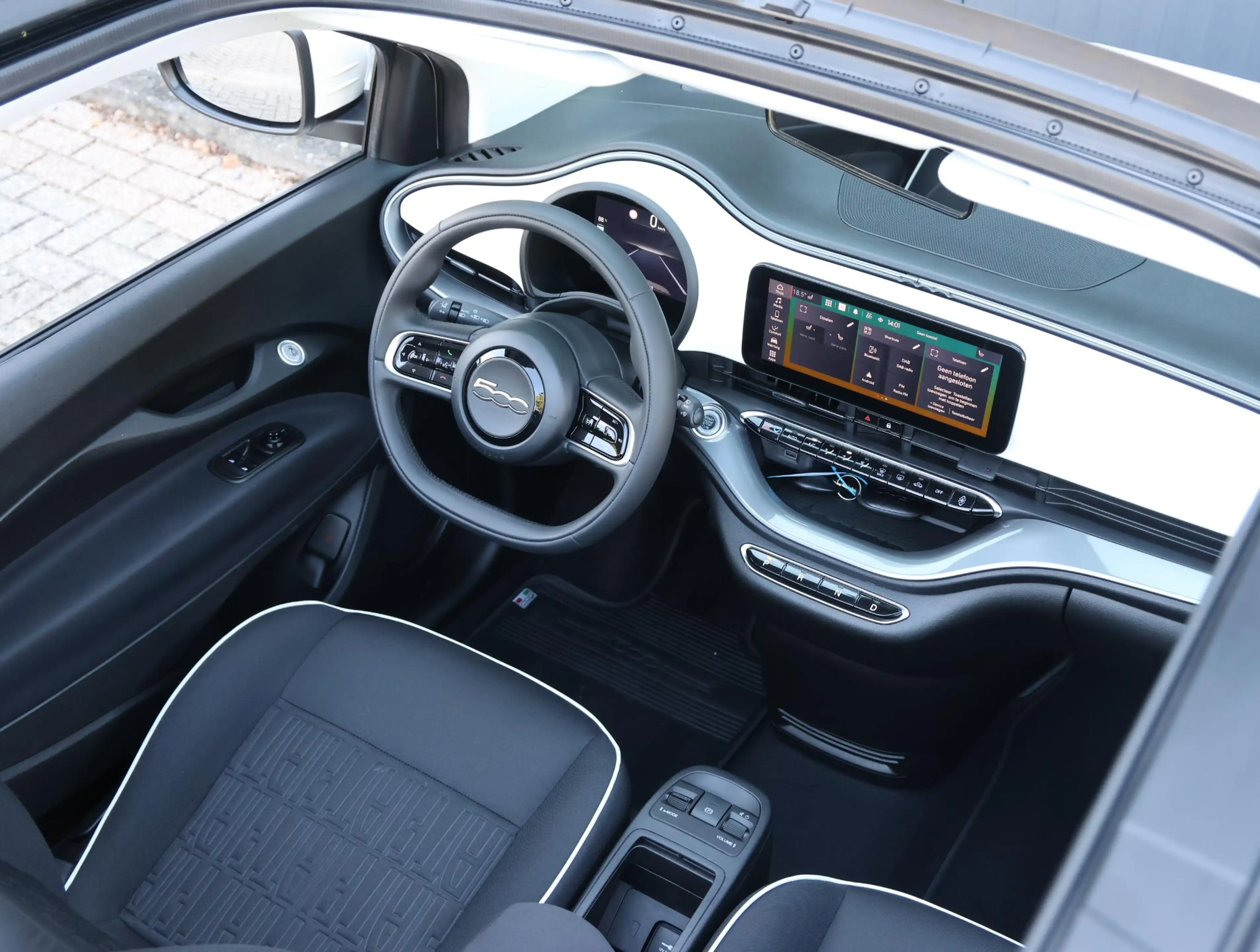 Fiat 500C Icon 42 kWh Cabrio | ACCU 95% | Achteruitrijcamera — photo 10
