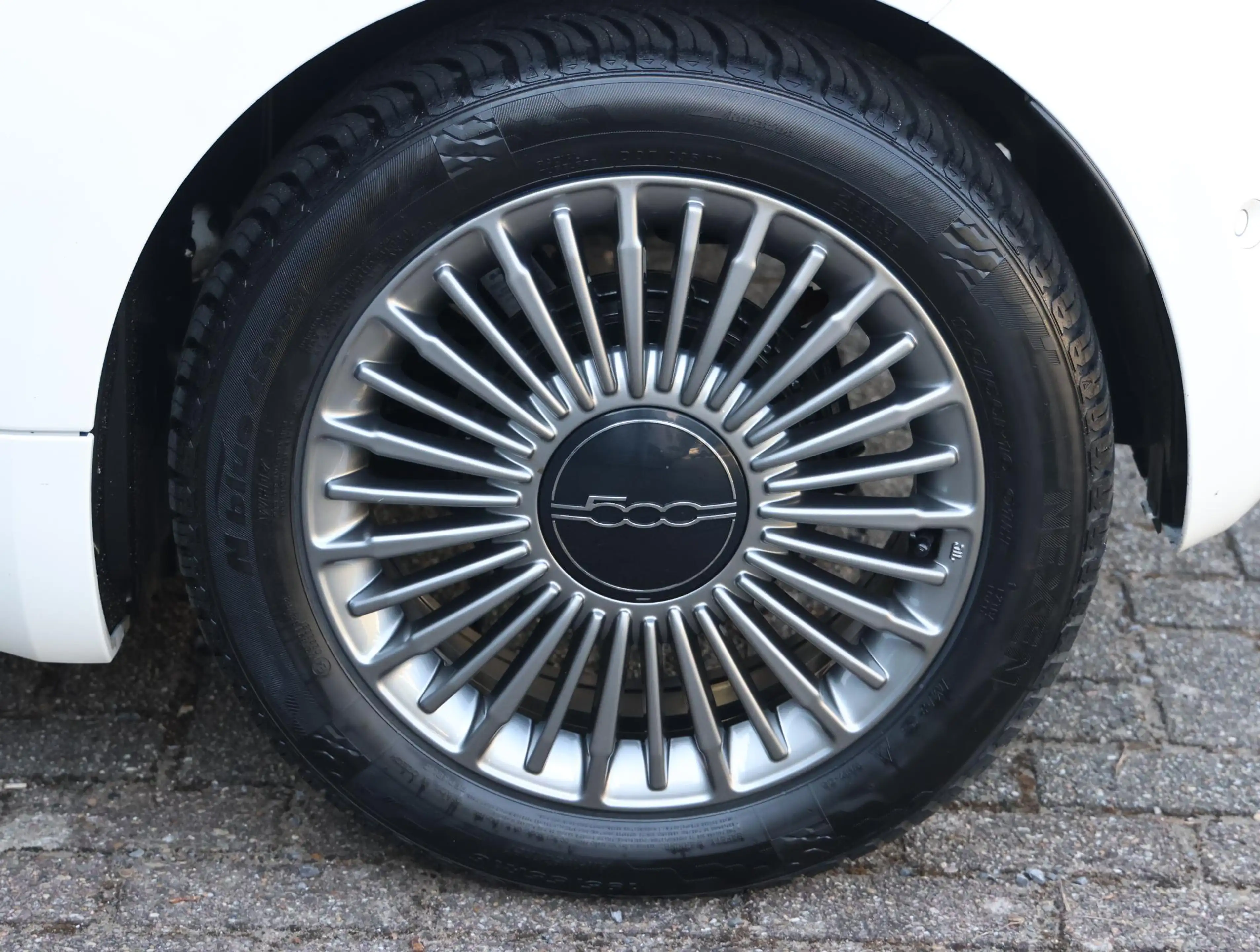 Fiat 500C Icon 42 kWh Cabrio | ACCU 95% | Achteruitrijcamera — photo 9
