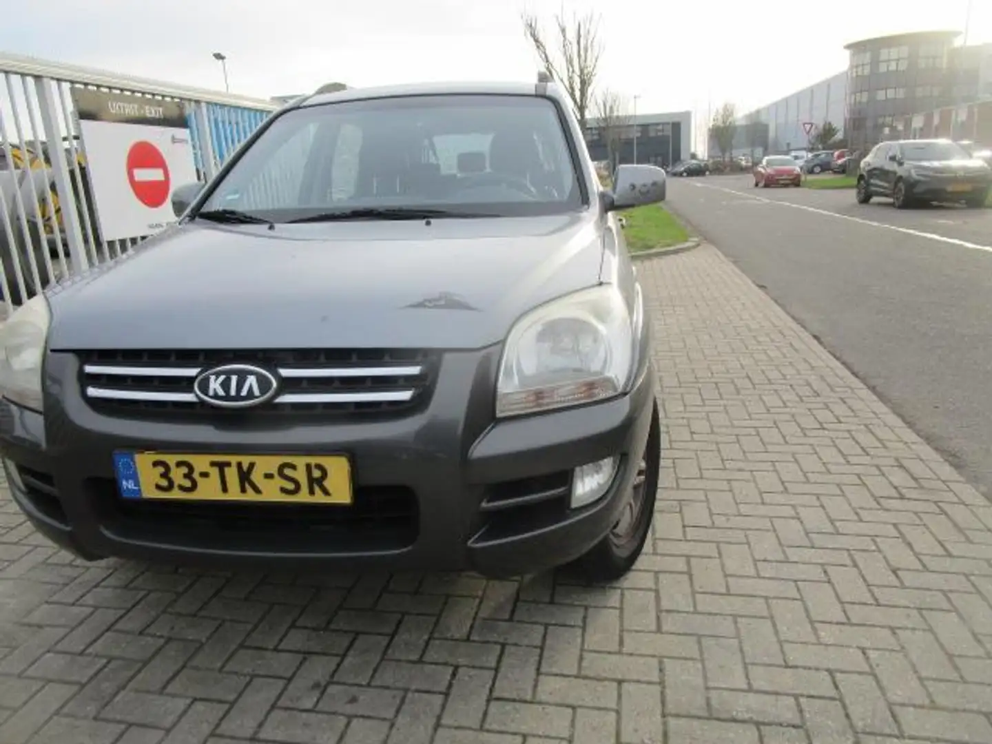 Kia Sportage 2.0 CVVT Executive Gris - 2