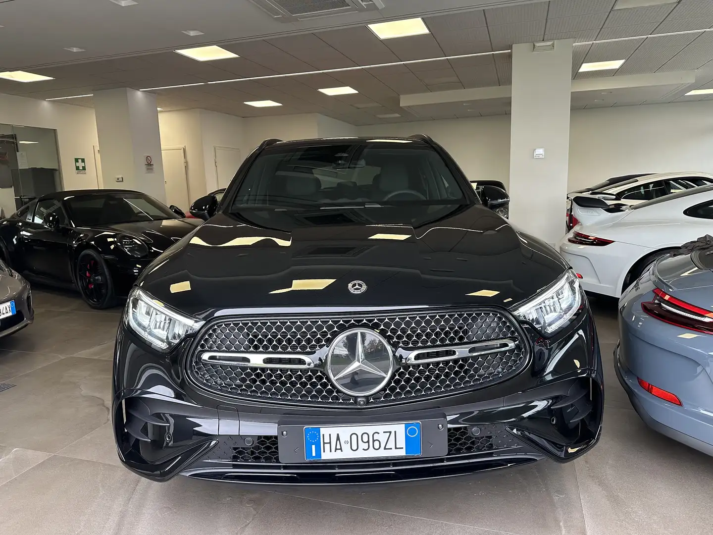 Mercedes-Benz GLC 220 220 d AMG Premium 4matic IVA ESPOSTA UFF.ITA Nero - 2