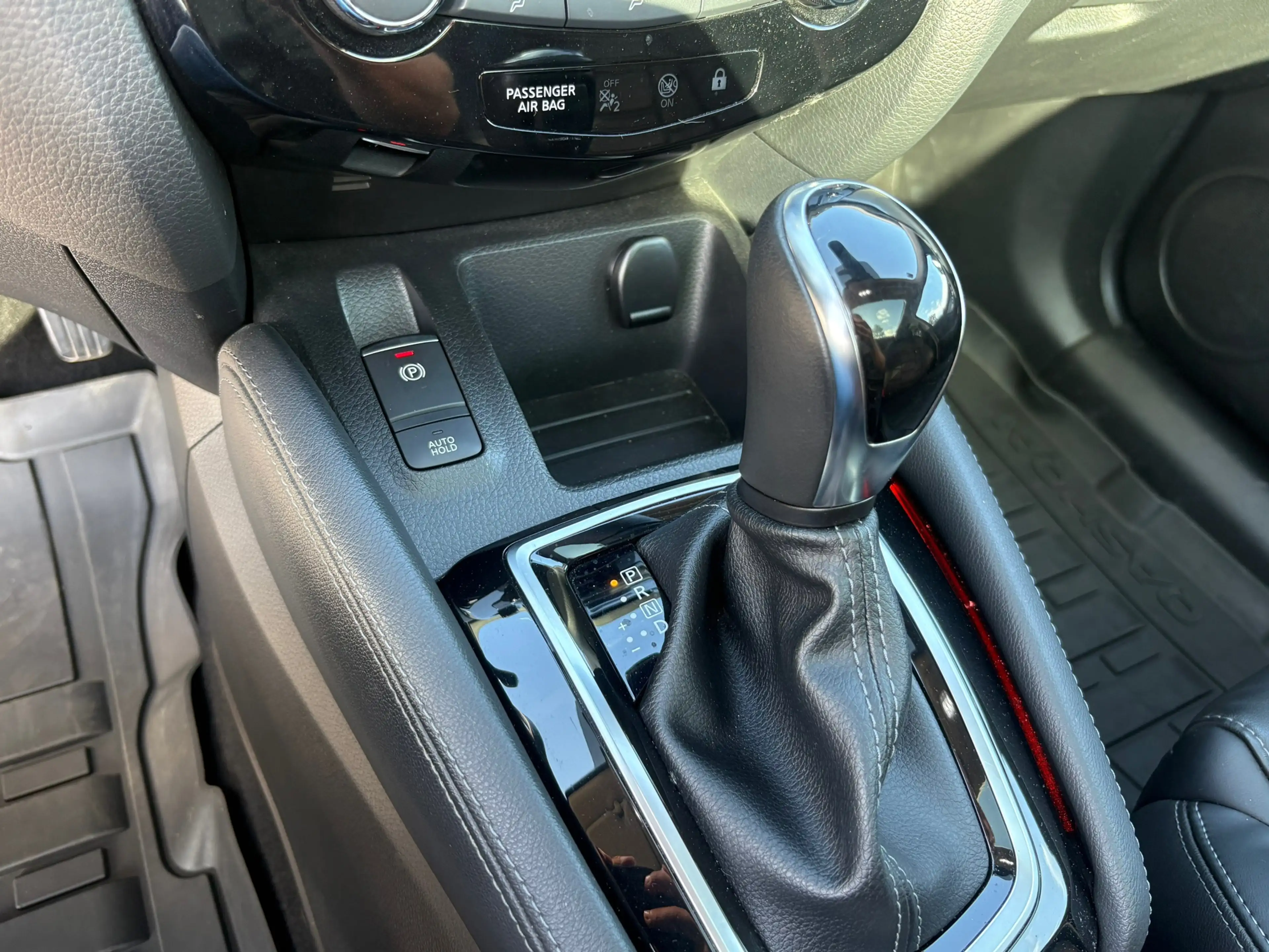 Nissan Qashqai Tekna 1.3 DIG-T 160 pk - AUTOMAAT - LED - Leder - — photo 32