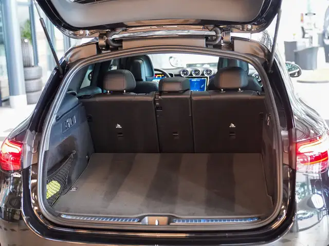 Mercedes-Benz GLC view 6