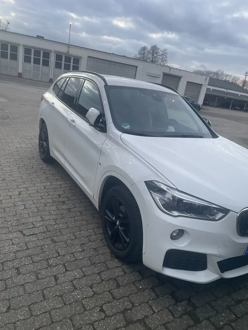 BMW X1 Weiß - 1
