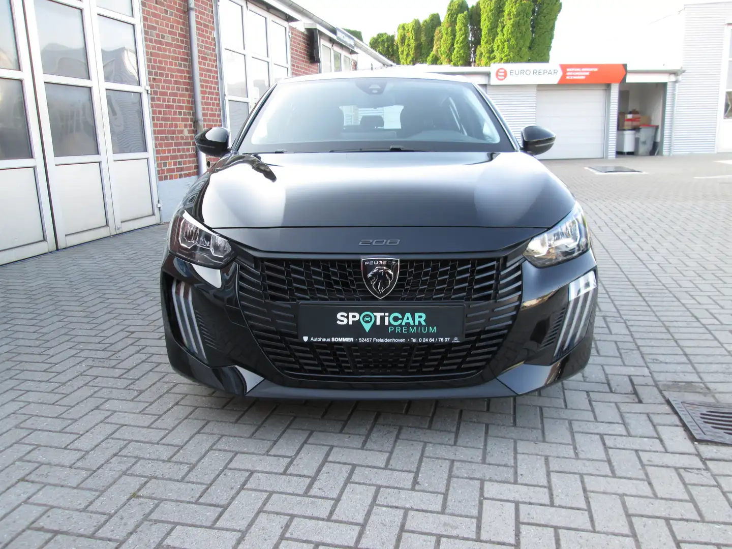 Peugeot 208 Active Pure Tech 75 Zwart - 2