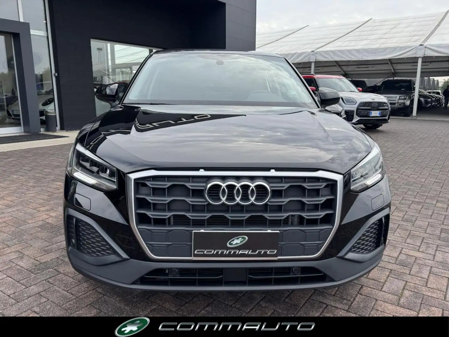 Audi Q2 30 TDI S tronic Business Nero - 2