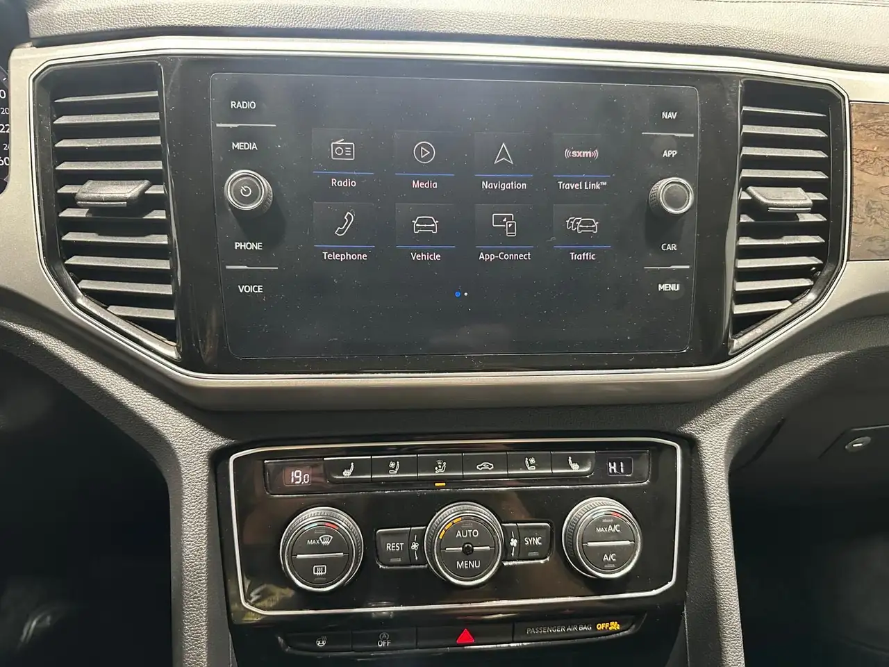 Volkswagen Atlas снимка Volkswagen Atlas