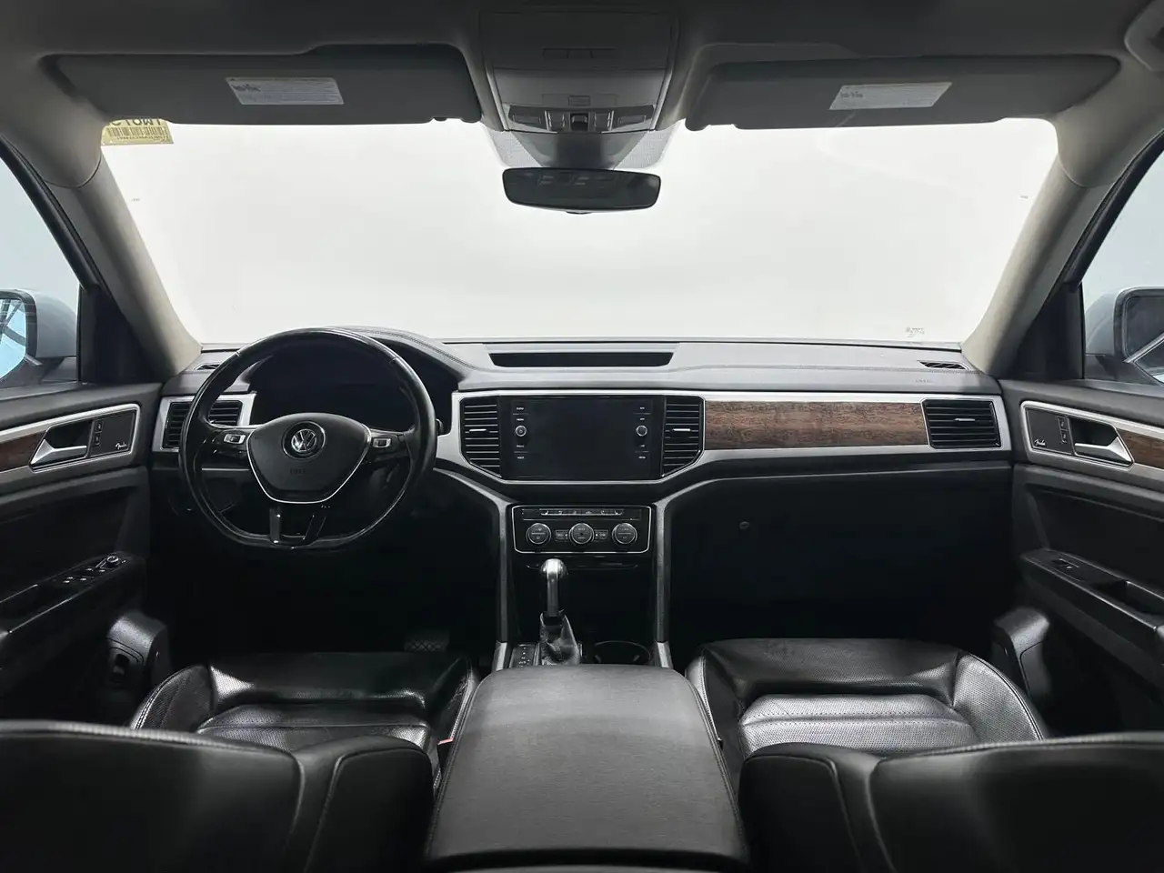 Volkswagen Atlas снимка Volkswagen Atlas