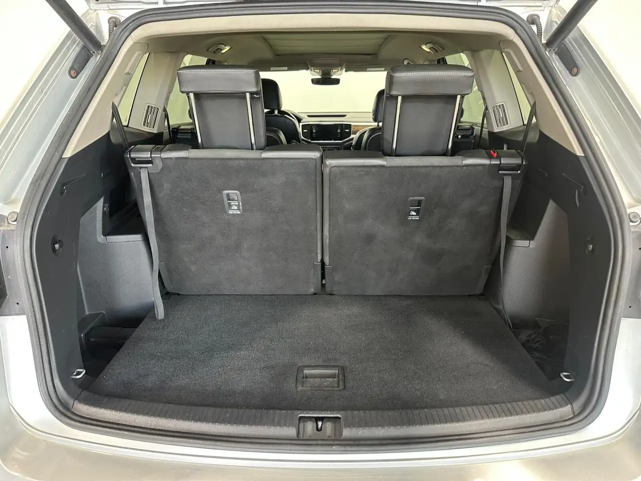 Volkswagen Atlas снимка Volkswagen Atlas