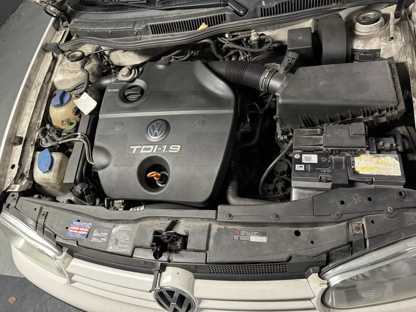 Volkswagen Golf golf 4  1.9 tdi - 2