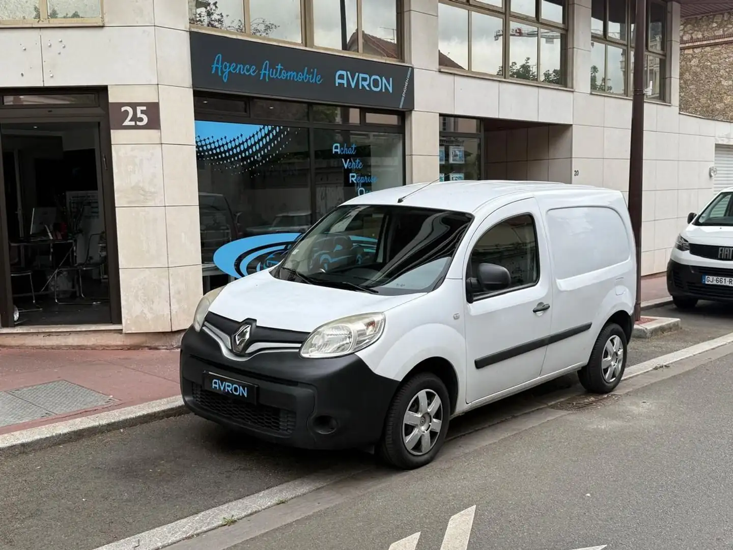 Renault Kangoo II CONFORT 1.5 DCI 75 Blanc - 1