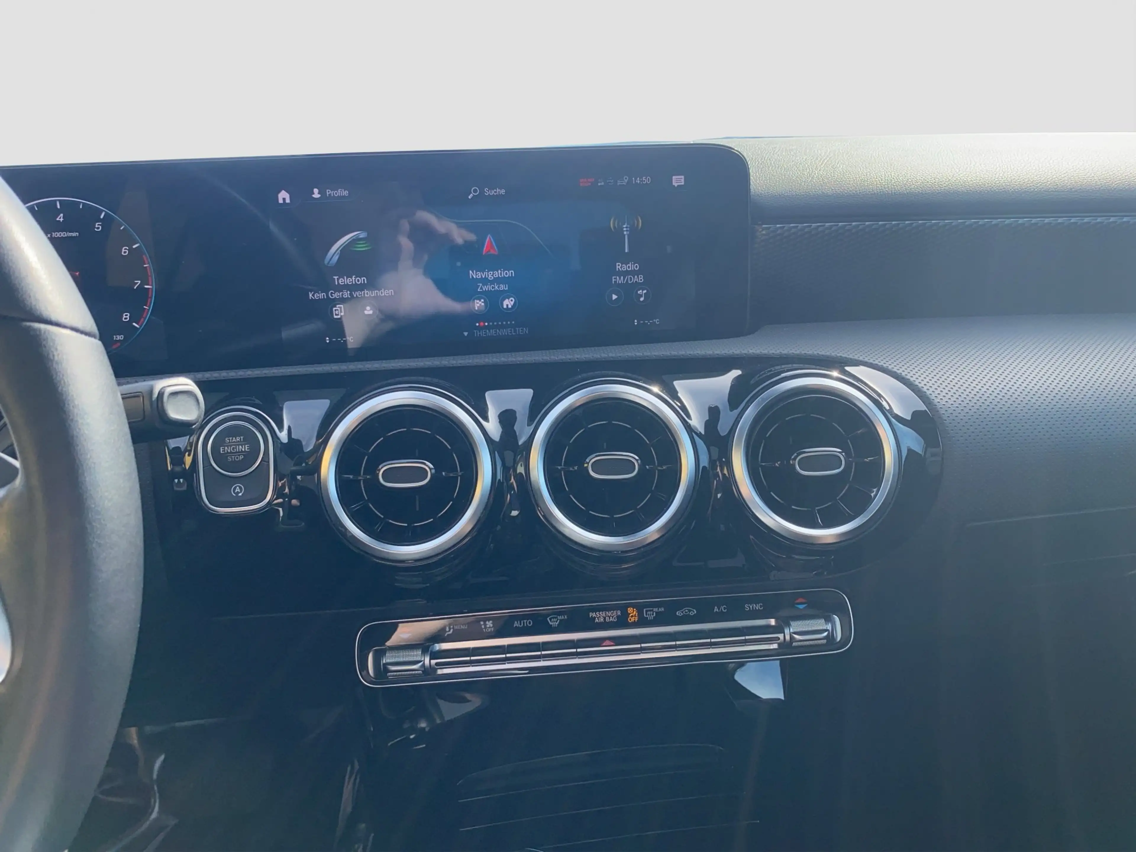 Mercedes-Benz A 200 7G-DCT Progressive ACC LED PanoSD SpurAss — photo 13