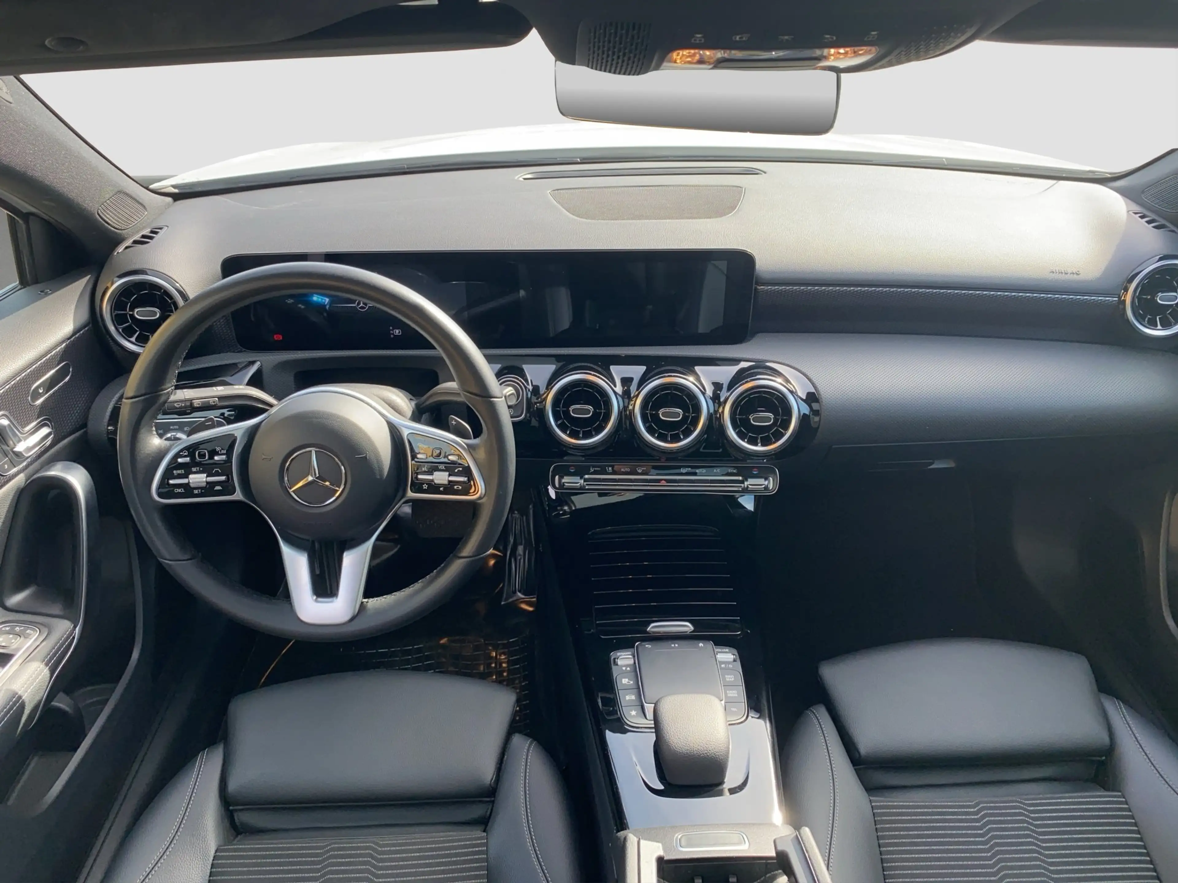 Mercedes-Benz A 200 7G-DCT Progressive ACC LED PanoSD SpurAss — photo 11