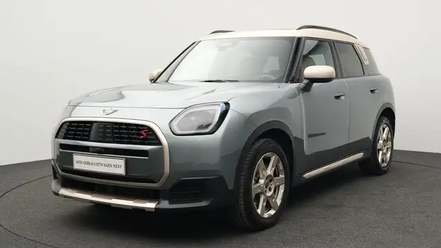 MINI Countryman S All4 Favoured Trim