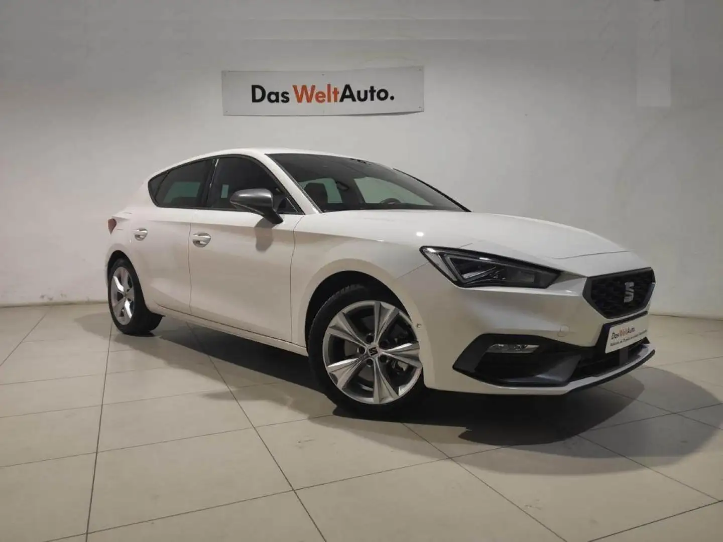 SEAT Leon 1.5 EcoTSI S&S DSG7 FR 150 Blanco - 1