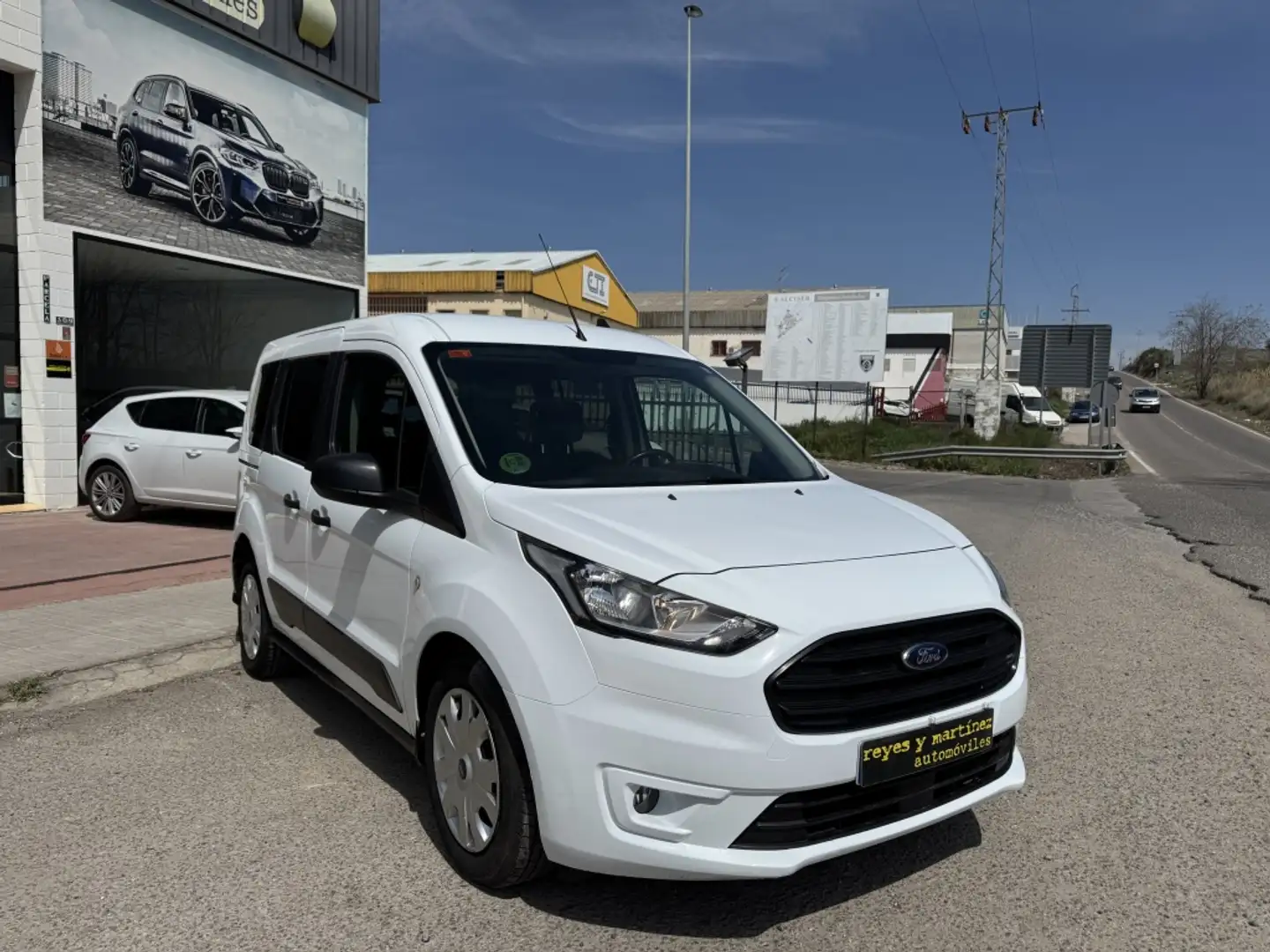 Ford Tourneo Connect 1.5TDCi Auto-S&S Trend 100 Bianco - 2