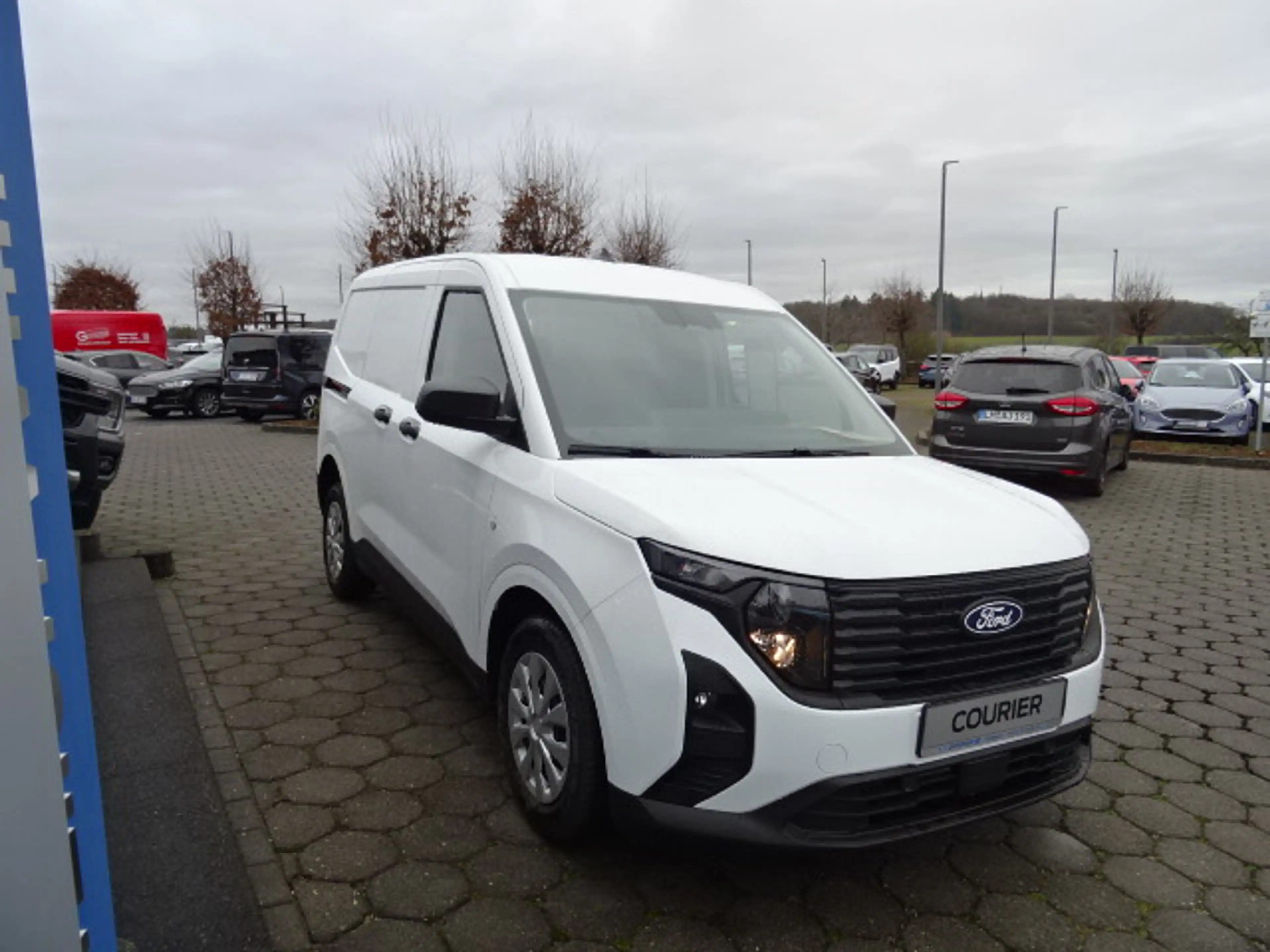 Ford Transit Courier 1.5 Ecoblue Trend — photo 5
