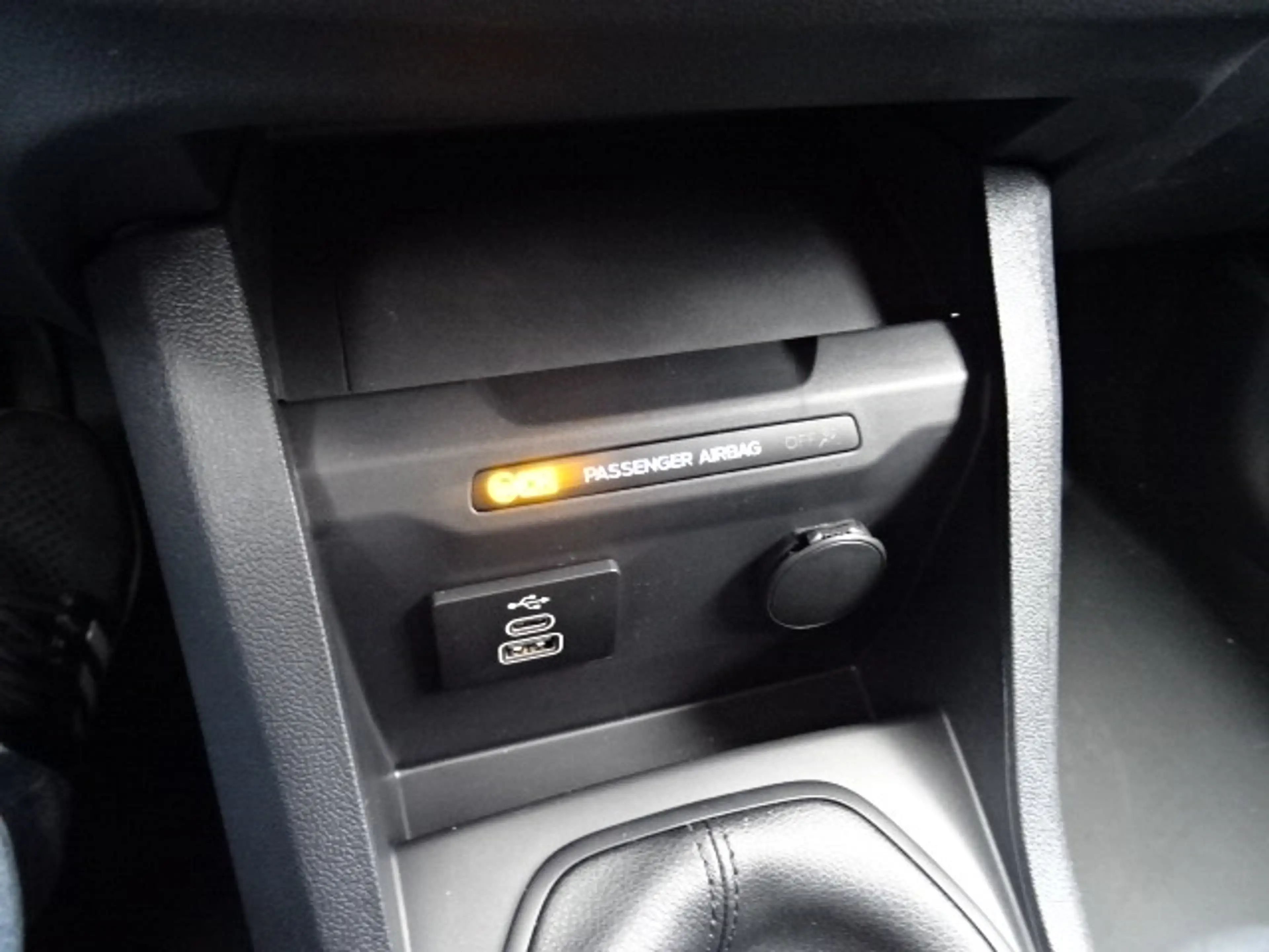 Ford Transit Courier 1.5 Ecoblue Trend — photo 12