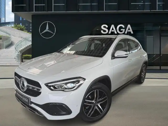 Mercedes-Benz GLA 200 d 4MATIC Luxury LIne
