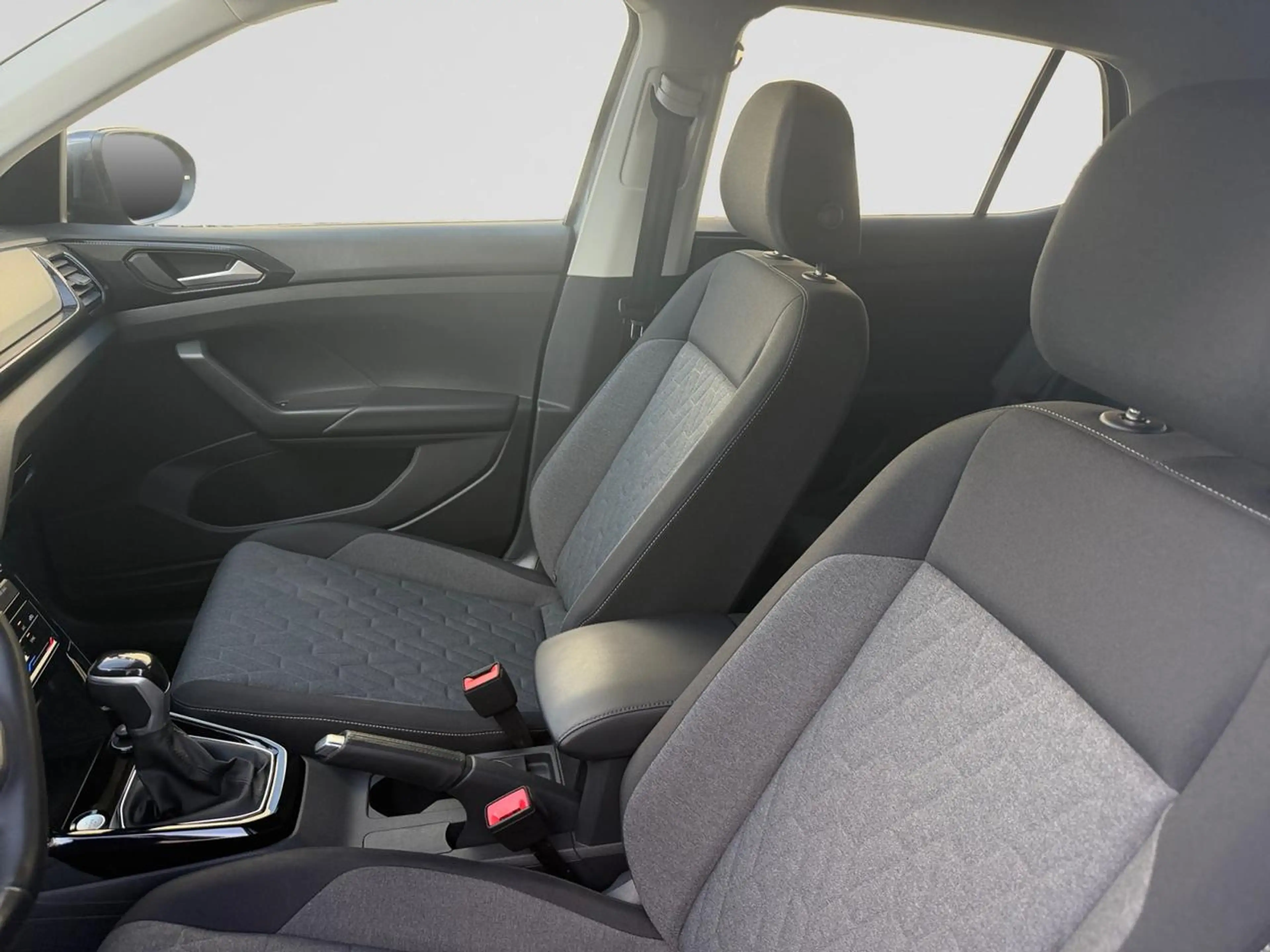 Volkswagen T-Cross 1.0 TSI Life Business OPF DSG — photo 14