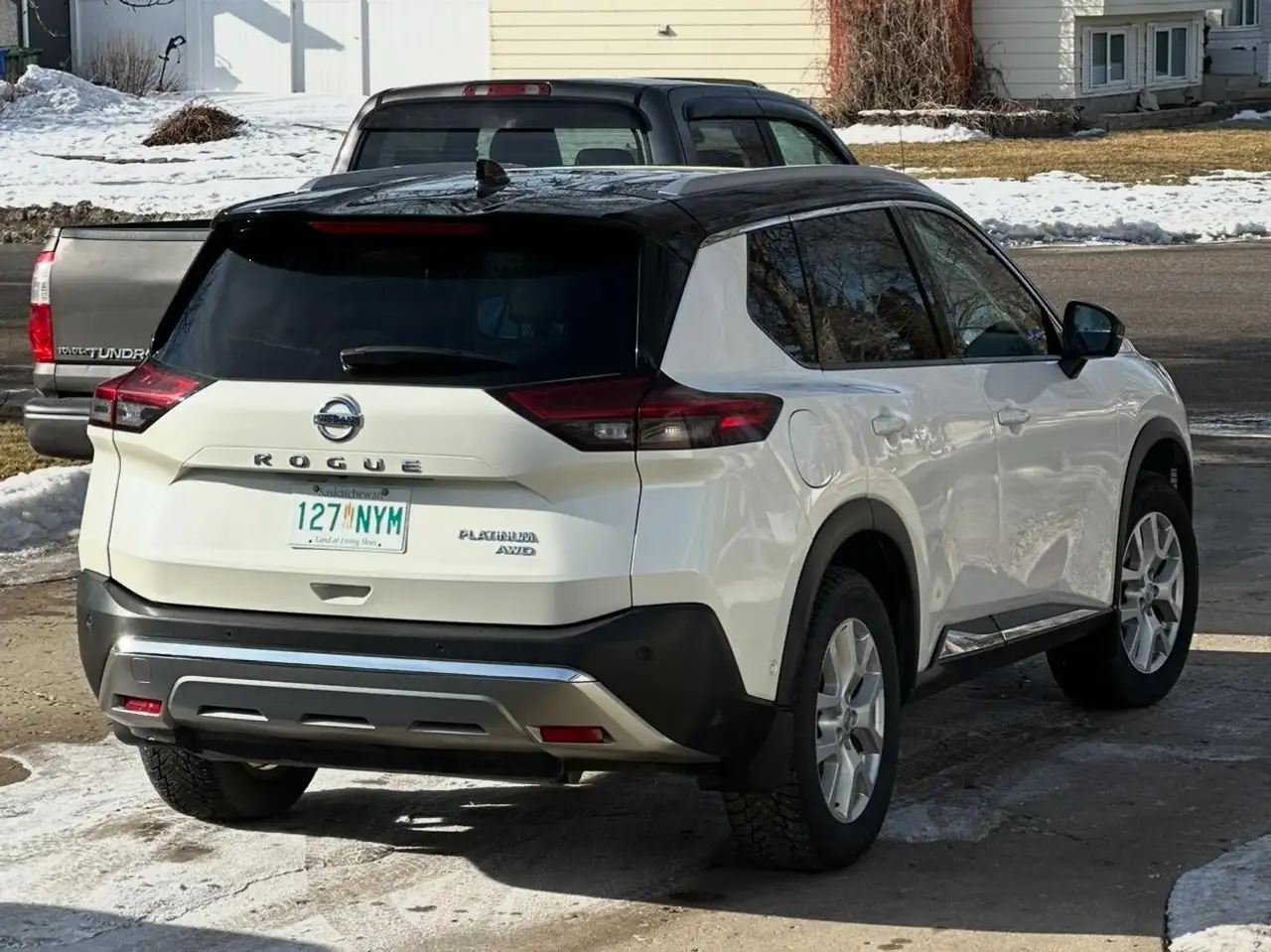 Nissan Rogue снимка Nissan Rogue