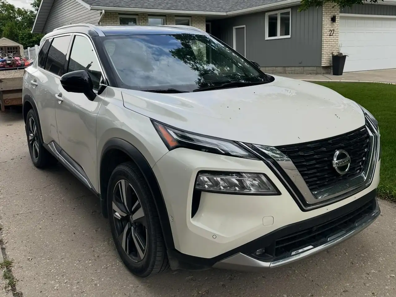 Nissan Rogue снимка Nissan Rogue
