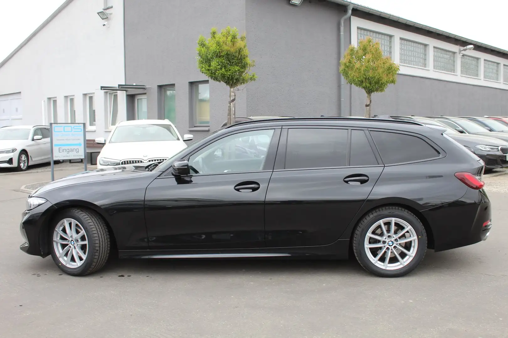 BMW 320 d Tour. Aut. +DAB+AHK+Cockpit PRO+Stop&Co.+17 Zoll Noir - 1