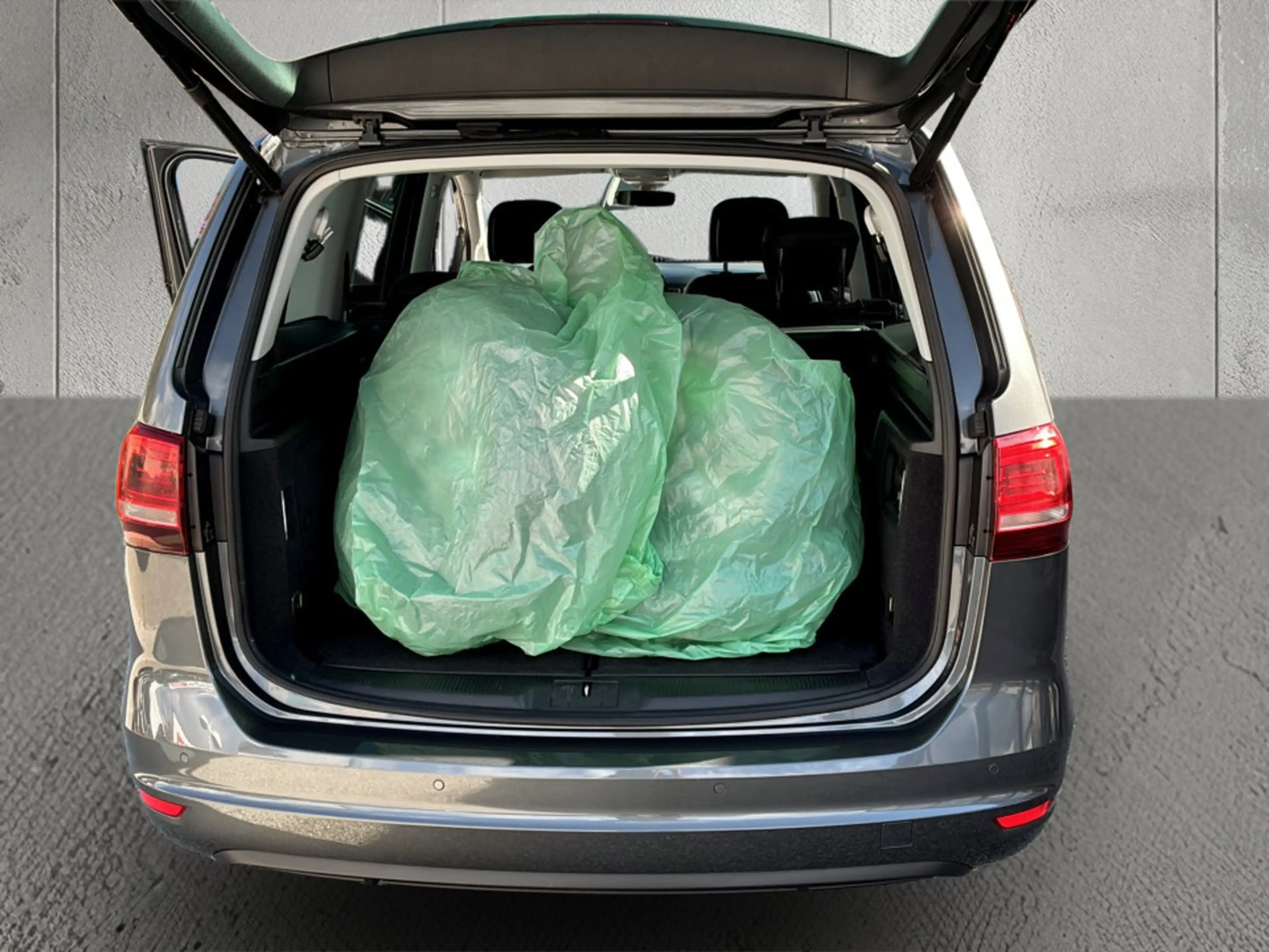 Volkswagen Sharan Bus+ TDI SCR 4MOTION DSG 7-Sitzer — photo 13