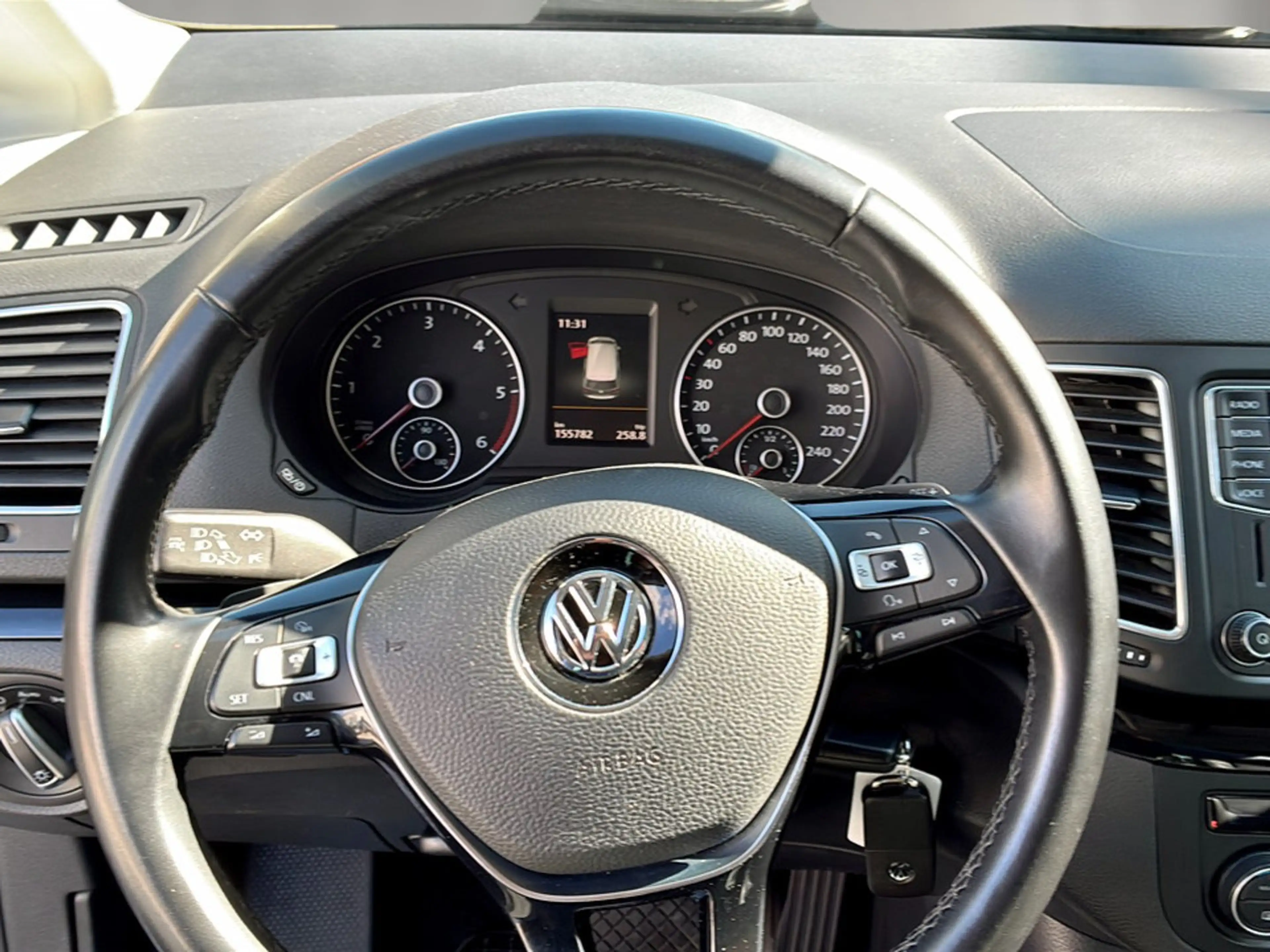 Volkswagen Sharan Bus+ TDI SCR 4MOTION DSG 7-Sitzer — photo 9